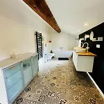 Maison De Village Avec Piscine 8 Personnes Villa *