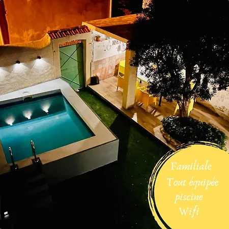 Maison De Village Avec Piscine 8 Personnes Villa *