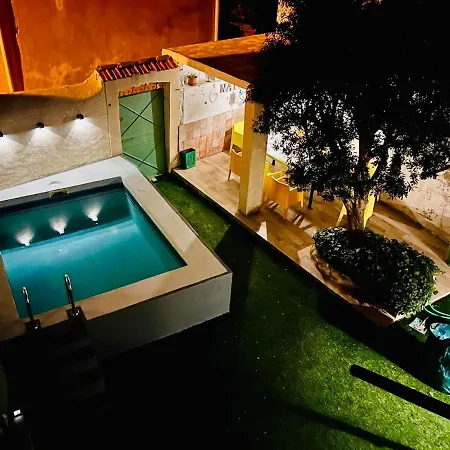 Maison De Village Avec Piscine 8 Personnes Ouveillan