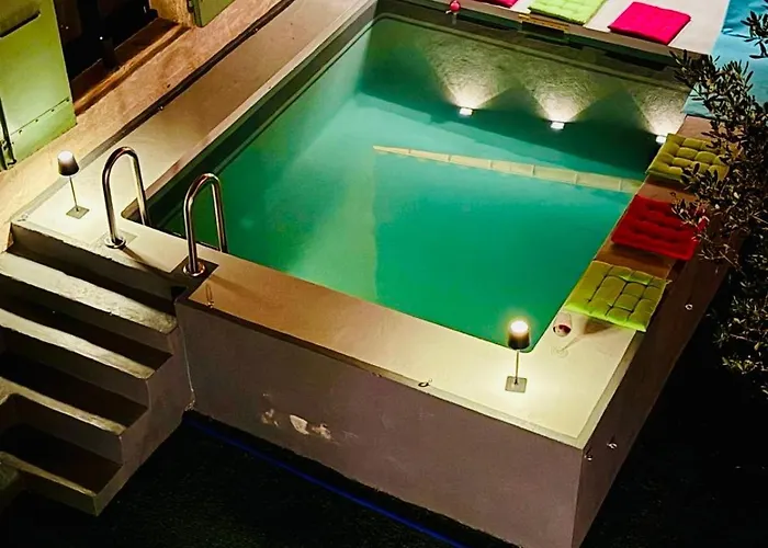 Maison De Village Avec Piscine 8 Personnes Villa Ouveillan